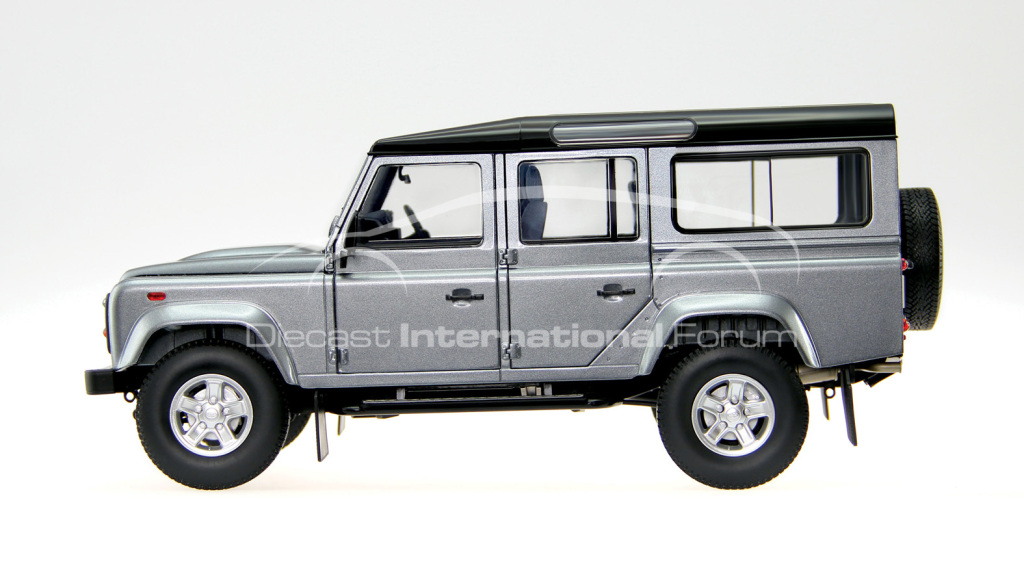 Century Dragon 1:18 Land Rover Defender 110 - Profile