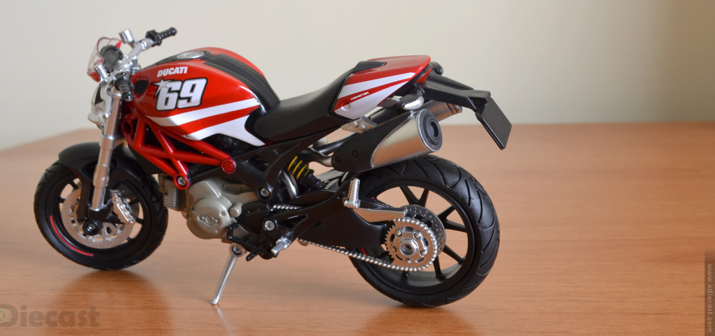 NewRay 1:12 Ducati Monster 796 Nicky Hayden Edition -  Rear View