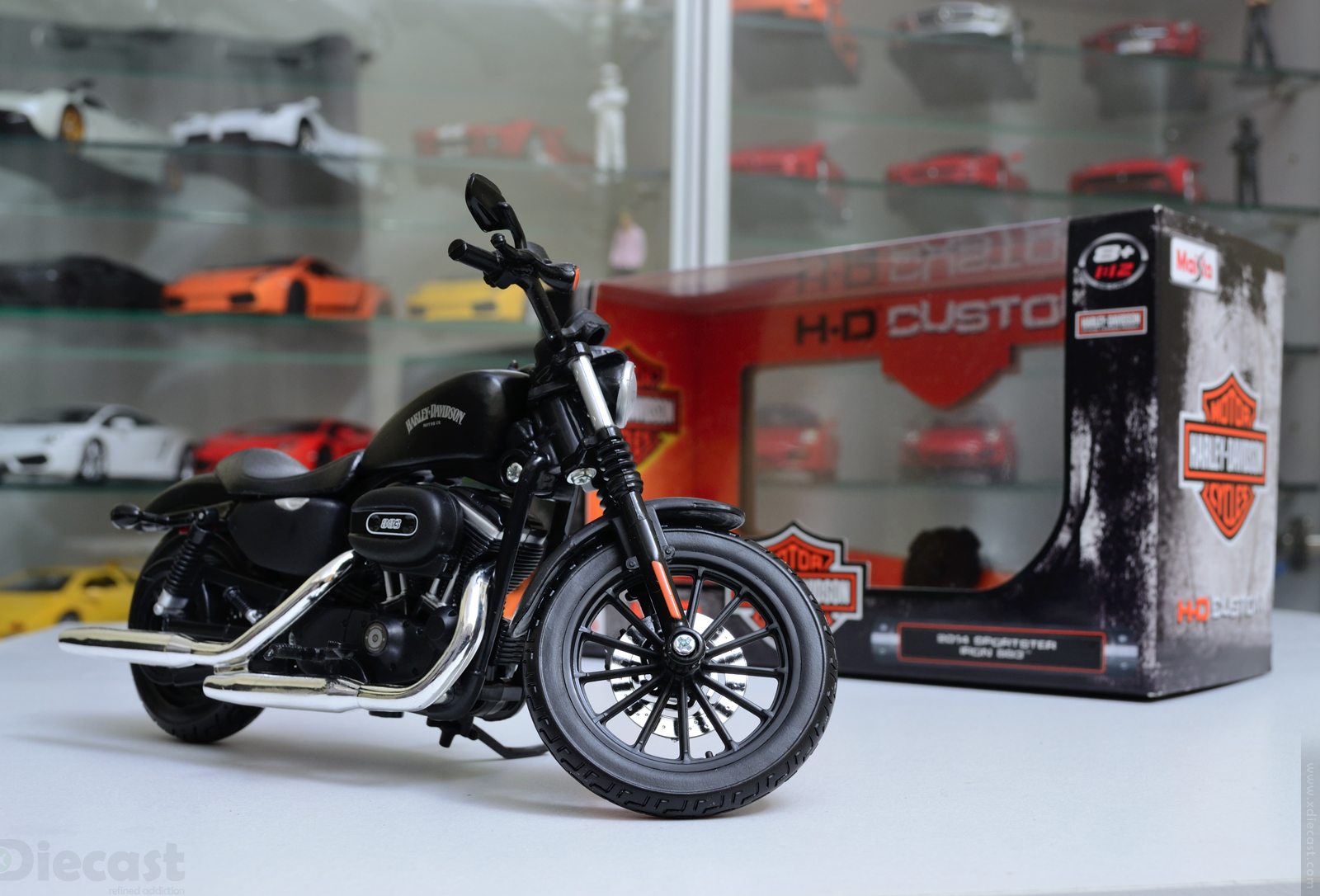  Maisto Motorcycles 1: 12 Harley-Davidson Custom - 2013 Flhtk  Electra Glide Ultra Limited : Toys & Games