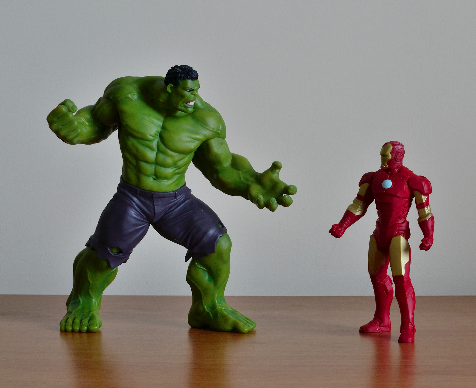 hulk iron man toy