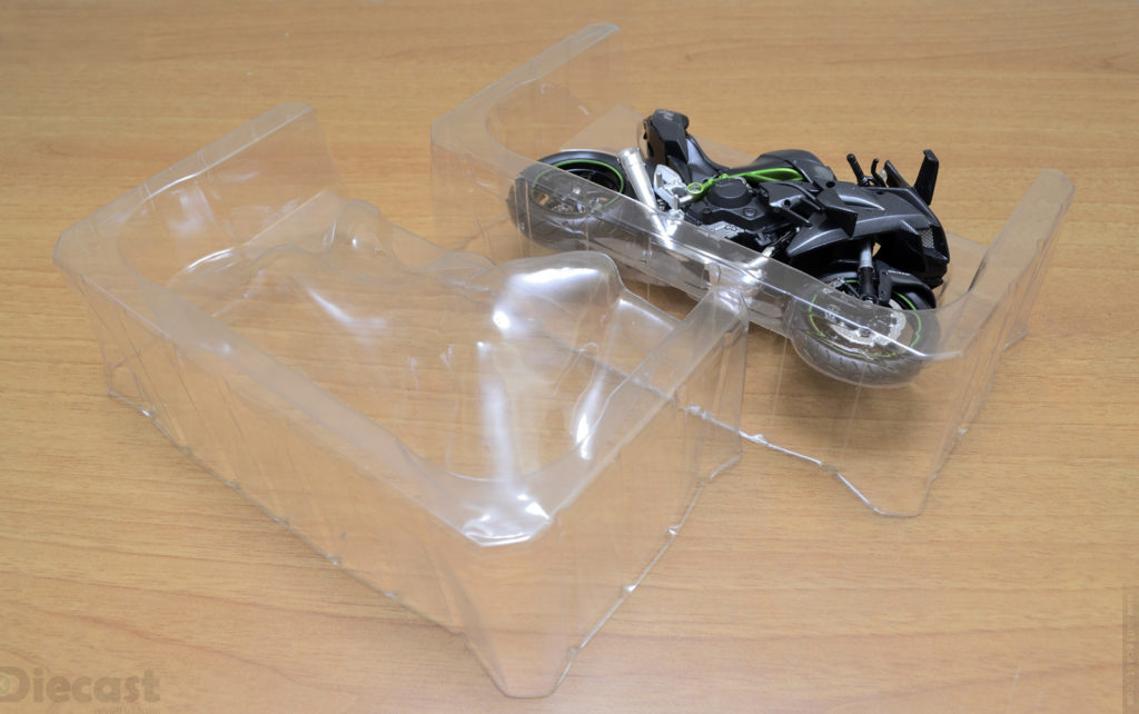 Maisto 1:12 Kawasaki Ninja H2R - Unboxing