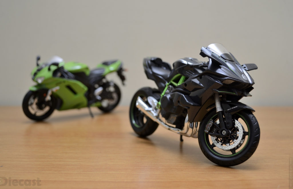 Maisto 1:12 Kawasaki Ninja H2R vs Kawasaki Ninja ZX6R