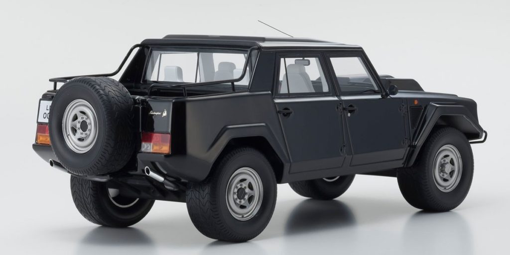 Kyosho 1:18 Lamborghini LM002 - Rear