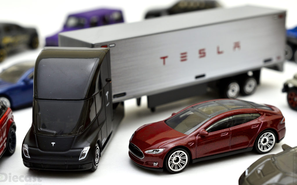 Matchbox: Convoy Tesla Semi