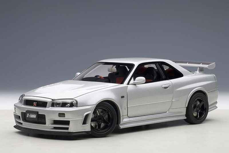 AUTOart Nissan Skyline GT-R R34 Z-Tune