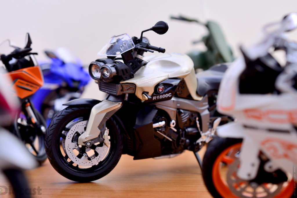 BMW R1800CC - Diecast Motorbike Collection - 2023