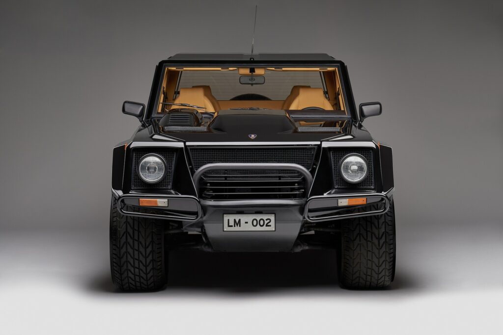 Lamborghini LM002 - Front