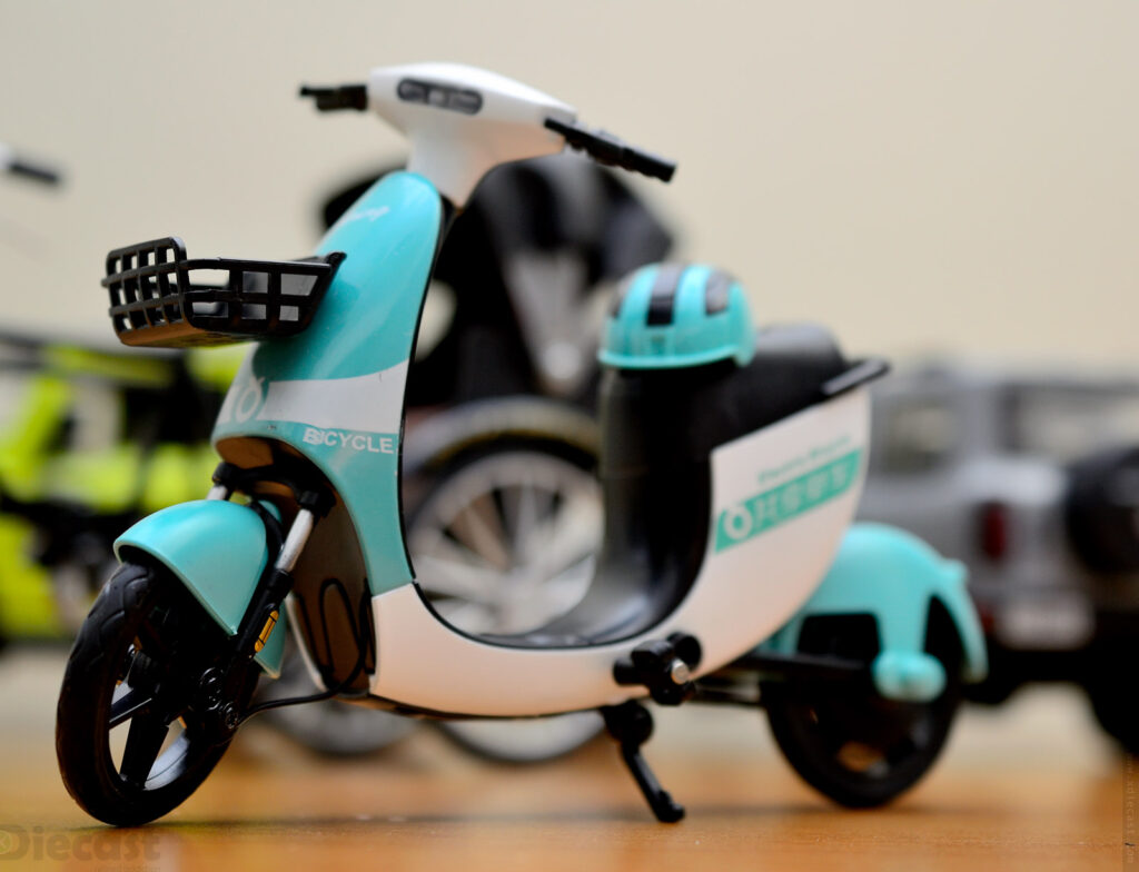 1:8 E-Scooter